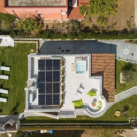Villa Rey Miral *